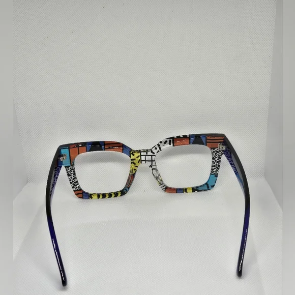 Colorful Geometric Patterned Glasses - Picture 5 of 7